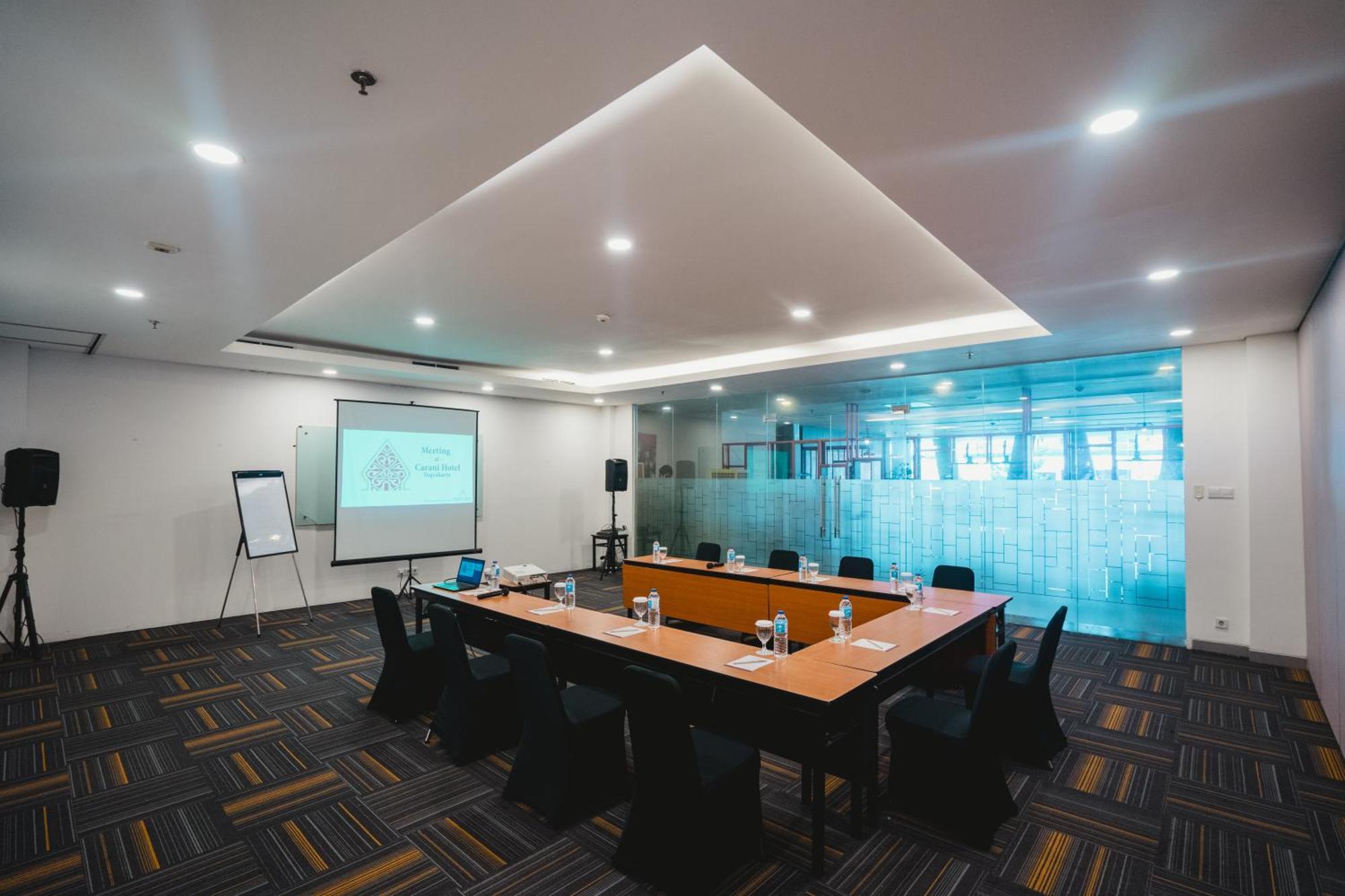 Carani Hotel Yogyakarta Hotel 3*